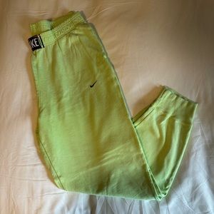 Nike Sweatpants